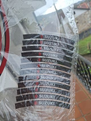 Pegatinas llantas moto color rojo