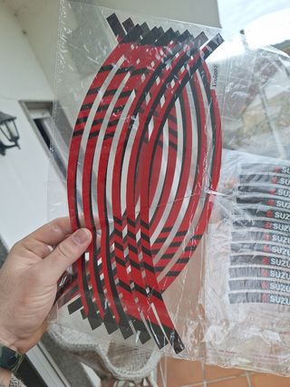 Pegatinas llantas moto color rojo