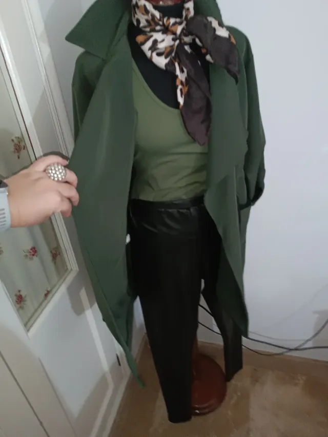 Chaqueta estilo gabardina