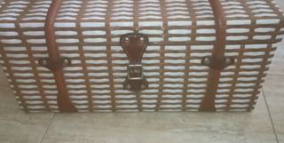 Cesta picnic con menaje Duralex ámbar