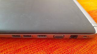 Portátil SIN USO, en perfecto estado