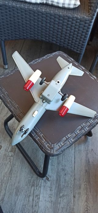 AVIÓN DE LATÓN ANTIGUO