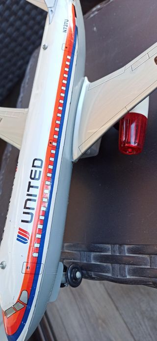 AVIÓN DE LATÓN ANTIGUO