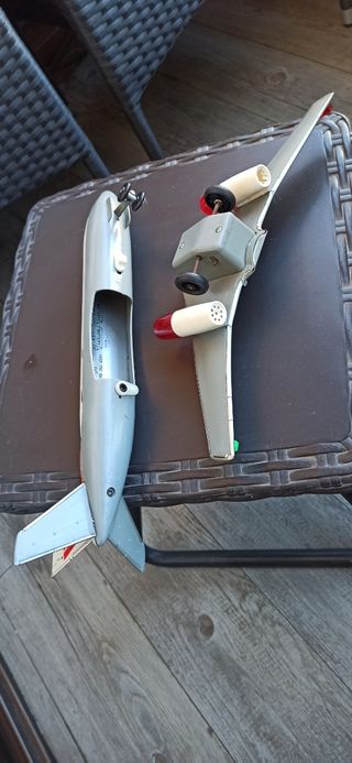 AVIÓN DE LATÓN ANTIGUO