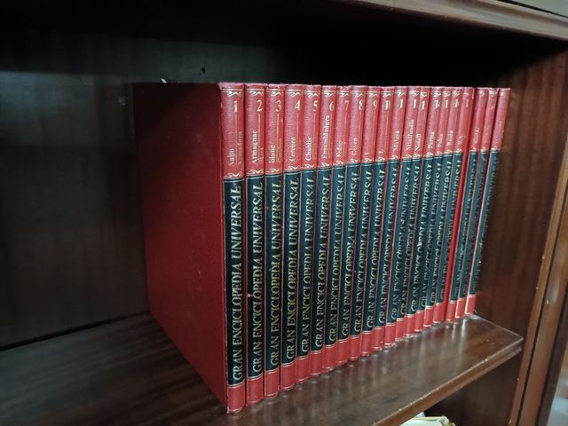 Gran Enciclopedia Universal.20 tomos .Esta Nueva