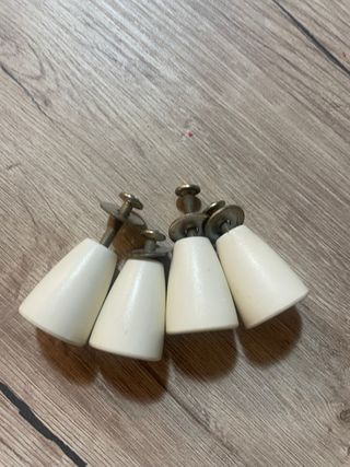 Siamo pomelli, armadi e tavoli