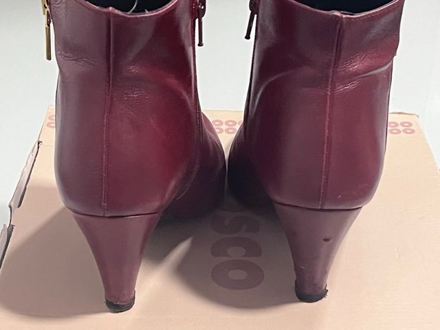 Botines se piel color burdeos talla 37