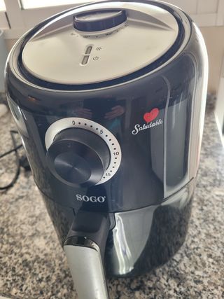 Freidora sin aceite 1.5 litros(sogo)