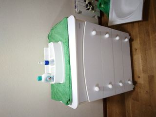 Mueble de bebe con bañera micuna