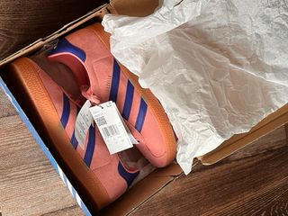 Adidas Gazelle ORIGINALES. 39