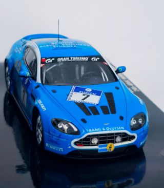 ASTON MARTIN V12 VANTAGE NÜRBURGRING MINICHAMPS
