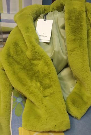 CHAQUETA , TIPO TORERA DE MISS MISS