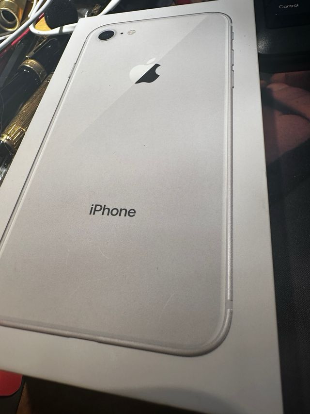 iphone 8 64Gb funcionando