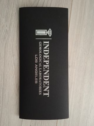 Collar de oro blanco y diamantes