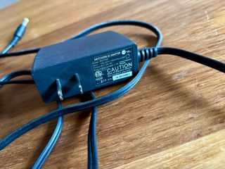 Fuente alimentacion pedales guitarra 9V - 1.2A
