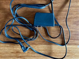 Fuente alimentacion pedales guitarra 9V - 1.2A