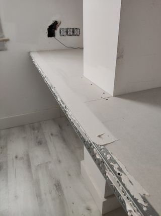 Pladur, electricista, fontanería, pintor