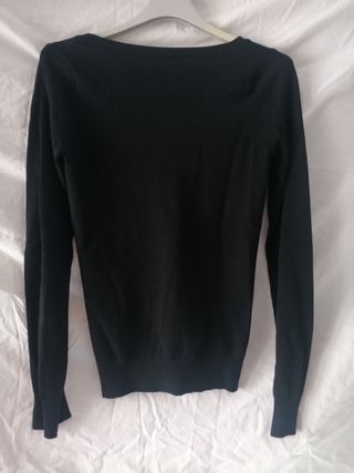 Cardigan de punto fino. 