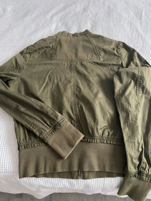 Chaqueta corta ligera