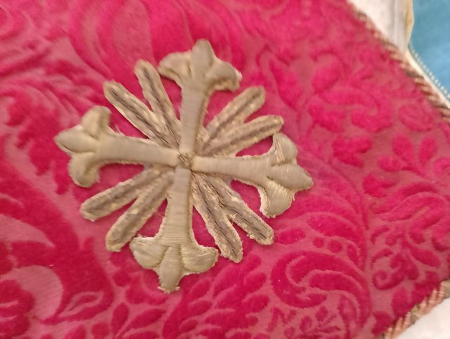 Ricami sacri d'epoca