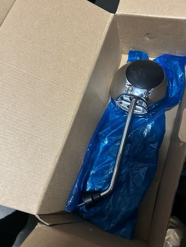 Espejo original derecho de moto keeway Zahara