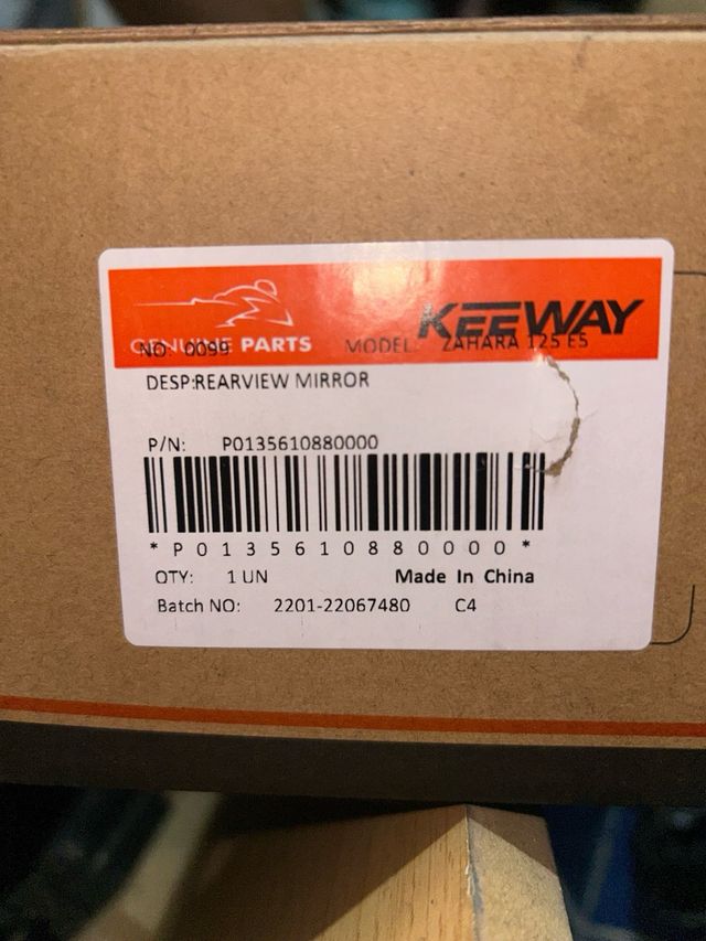 Espejo original derecho de moto keeway Zahara