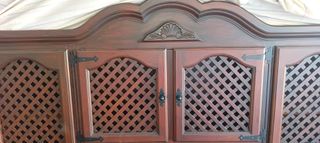 Mueble rustico de madera