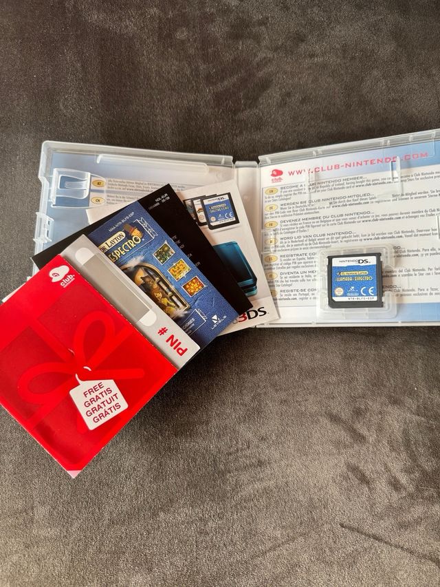 NDS;El profesor Layton la llamada del espectro