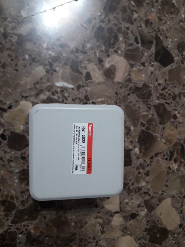 Caja exportable famatel