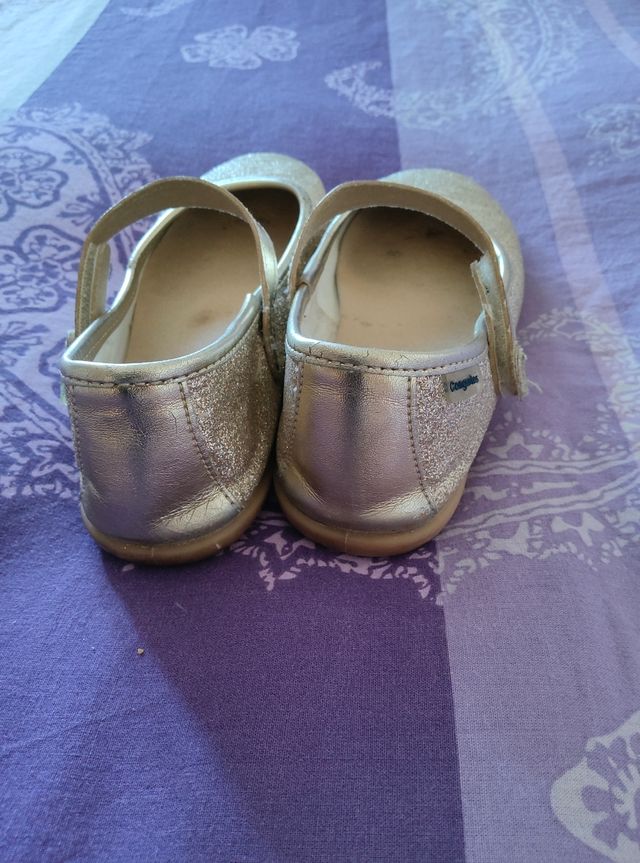 Bailarinas doradas marca Conguitos
