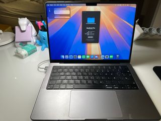 MacBook Pro M2 14 Pulgadas