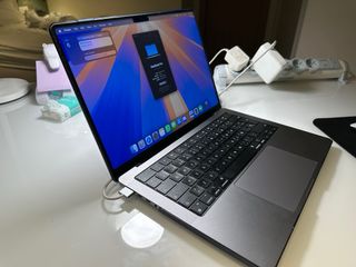 MacBook Pro M2 14 Pulgadas