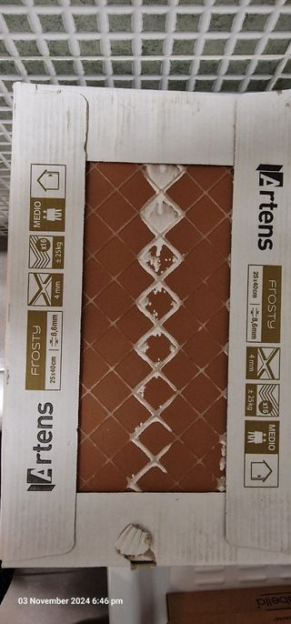96 azulejos de 40×16cm (6 cajas de 16)