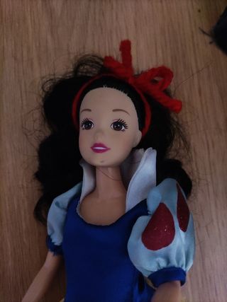 Barbie Blancanieves