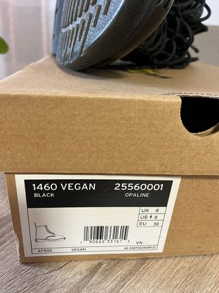 Botas veganas Dr Martens talla 39