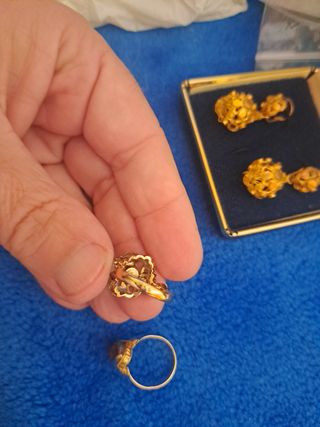 Lote anillos y pendientes oro de 18k