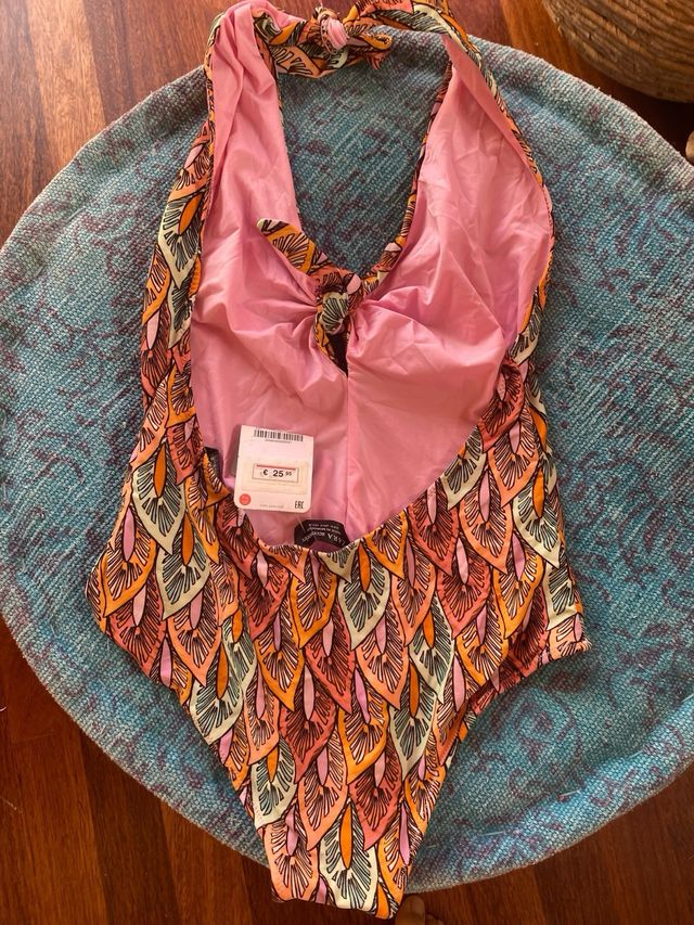 Body o bañador zara estampado talla m