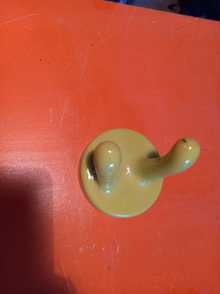 Tres Percheros individuales