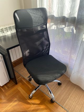 Silla de escritorio negra