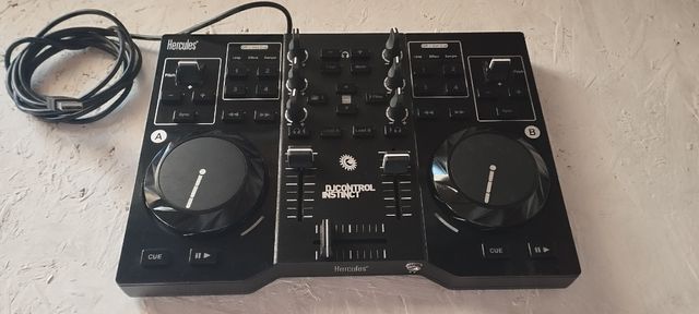 DJ CONTROL  INSTINCT