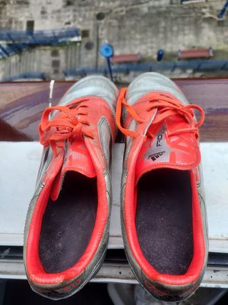 Bota adidas fútbol