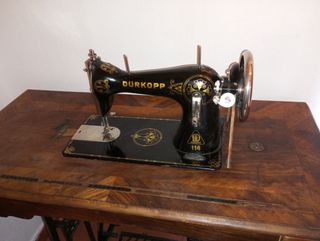 Máquina de coser antigua Dürkopp