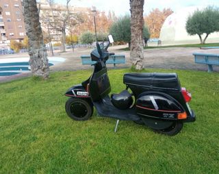 Vespa TX 200