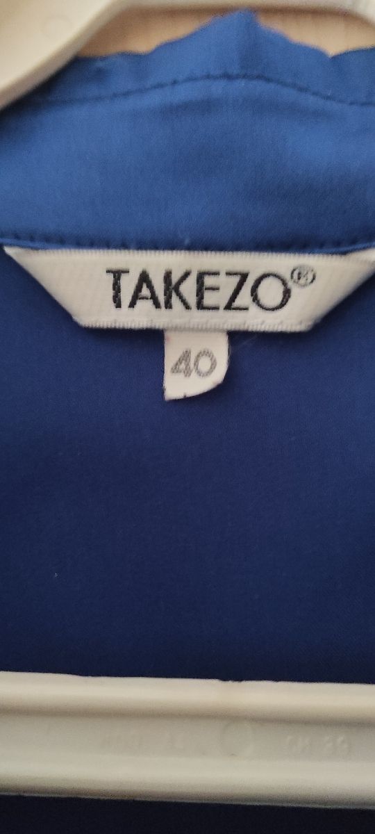 Blusa de raso de Takezo