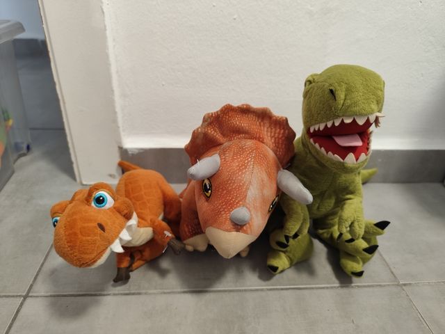 Peluches dinosaurios 