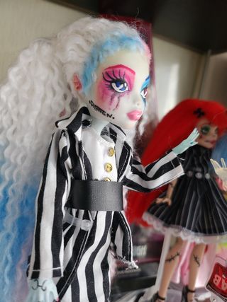 Monster high custom ooak Harley Quinn
