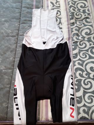 ¡¡¡LIQUIDACIÓN 45€!!! EQUIPACIÓN INVIERNO CICLISMO