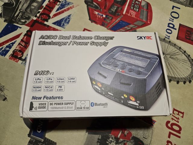 Cargador baterías AC/DC de doble canal