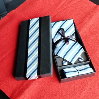 Juego corbata, gemelos y pañuelo