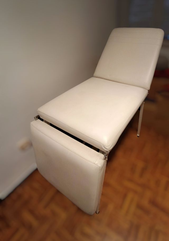 Camilla de estética de 3 cuerpos